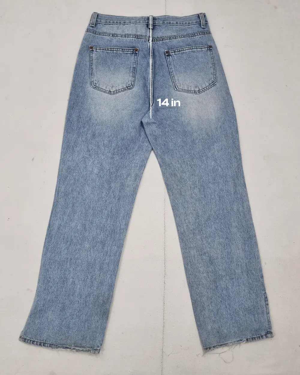 select jeans for both genders look cool and trendy with this jeans