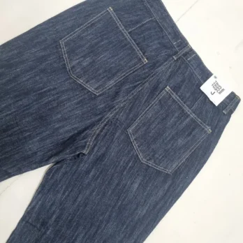 triple-j-seoul-black jeans